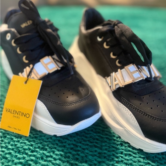 Valentino Monochrome Sneakers with Bold Branding - Picture 4 of 9